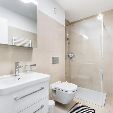 Modern 1 Bedroom In Center By Guestlee 아파트
