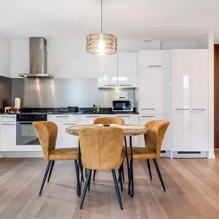 Modern 1 Bedroom In Center By Guestlee * Montreux